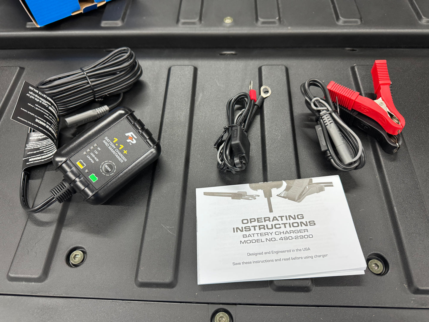 FIRE POWER WALL MOUNT BATTERY CHARGER 6V/12V 1.1A